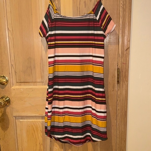 NO BOUNDERIES colorful sundress - Picture 2 of 3